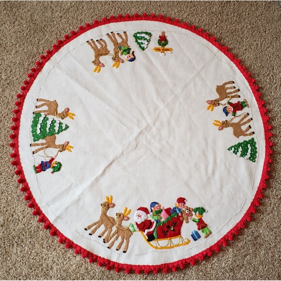 Vintage Handmade Felt Applique Tablecloth Tree Skirt Santa Elves Ball Fringe 45" - Picture 1 of 8